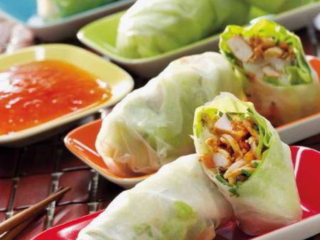 Рецепт азиатских рулетиков с куриным филе и овощами