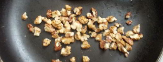 куриный рулет с орехами и базиликом. Шаг 2