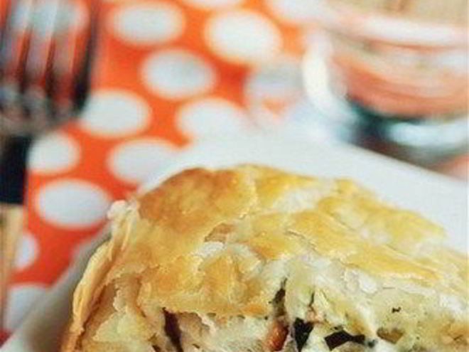 Рецепт куриных рулетов в слоеном тесте