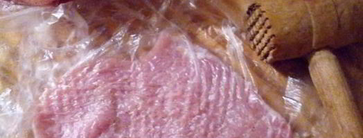 мясные рулетики с сыром и чесноком. Шаг 2