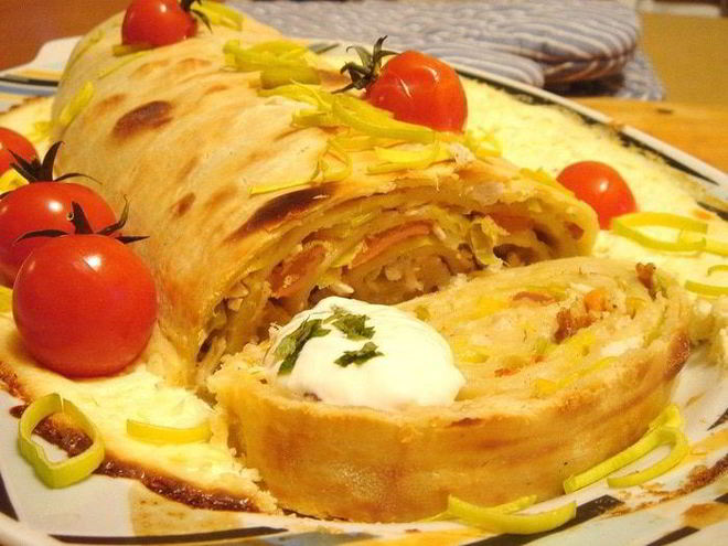 Рецепт пасты-рулета с курицей и беконом для защитников отечества