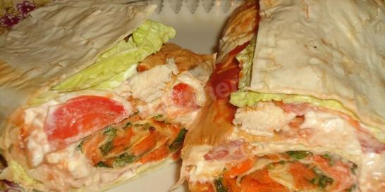 Рулет из лаваша с корейской морковкой