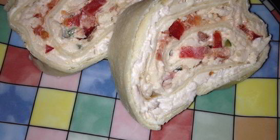 Рулет из лаваша с курицей