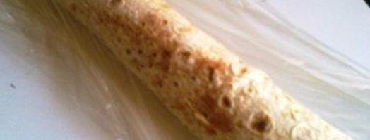 рулет из лаваша с рыбой. Шаг 9