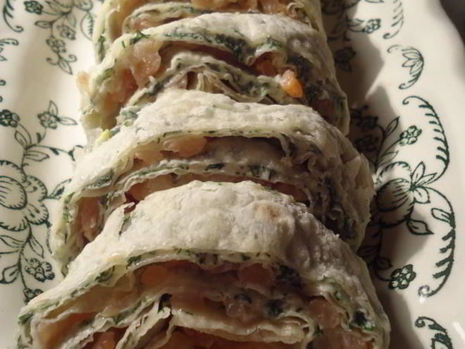 Рецепт рулета из лаваша с семгой