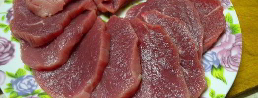 рулет из мясной вырезки с вишней. Шаг 2