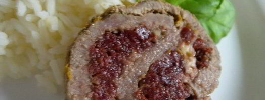 рулет из мясной вырезки с вишней. Шаг 16