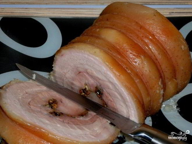 Рецепт рулета из пузанины в духовке