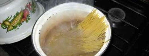 рулет мясной с макаронами. Шаг 8