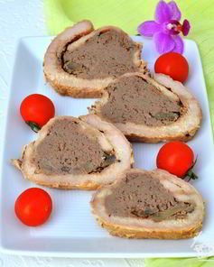Рулет мясной с печеночным паштетом