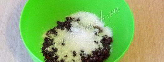 рулет с брусникой. Шаг 9