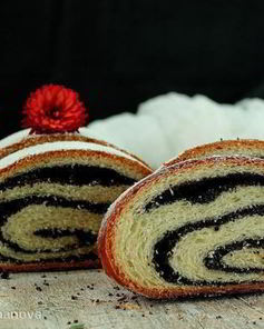 Рулет с маковой начинкой