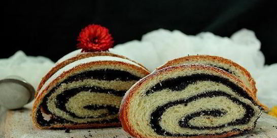 Рулет с маковой начинкой