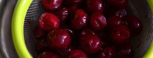 рулет вишня в белом шоколаде. Шаг 14