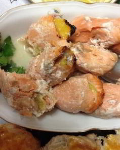 Рулетики из форели с апельсинами