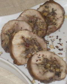 Рулетики из кролика с потрошками и грецкими орехами