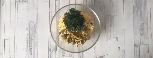 рулетики из слоеного теста с сыром. Шаг 5