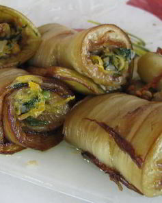 Рулеты из баклажанов с морковью и зеленью