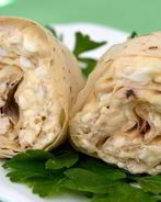 Рулеты из лаваша с курицей и плавленым сырком