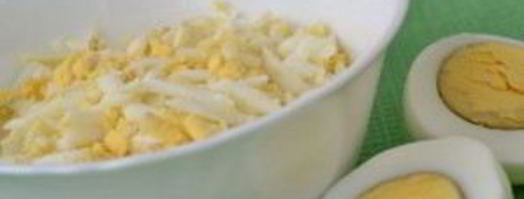 рулеты из лаваша с курицей и плавленым сырком. Шаг 2