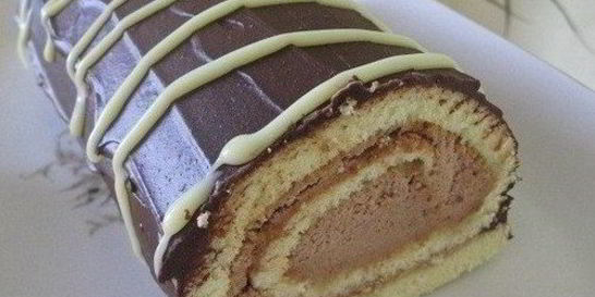 Шоколадный рулет в глазури Лакомка