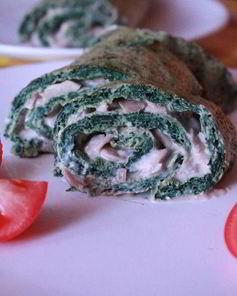 Шпинатный рулет с грибной начинкой