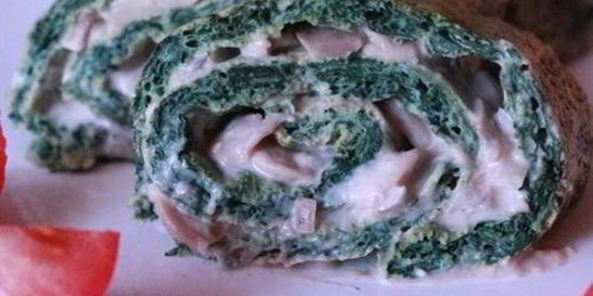 Шпинатный рулет с грибной начинкой