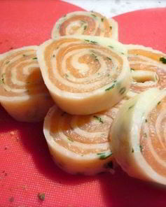 Сырные рулетики с семгой