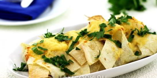 Запеченный рулет из лаваша