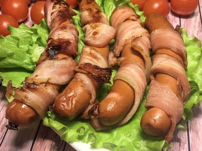 Рецепт сосисок в беконе