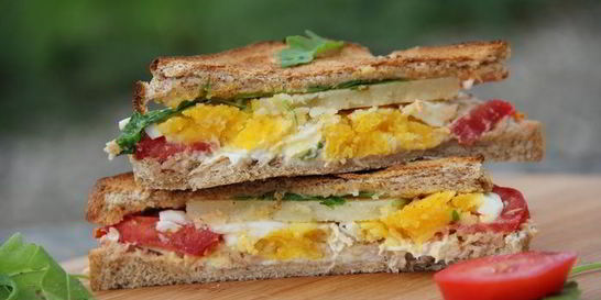 Сэндвич с тунцом