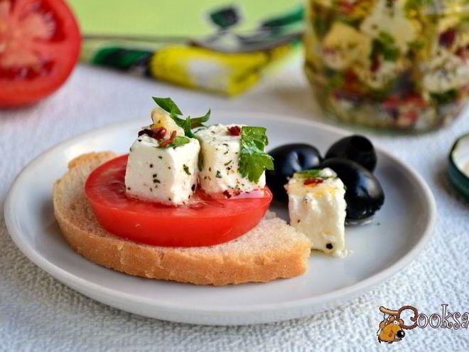 Рецепт сыра фета в масле с травами и чесноком