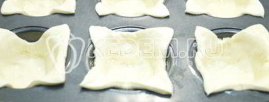 тарталетки из слоеного теста. Шаг 3