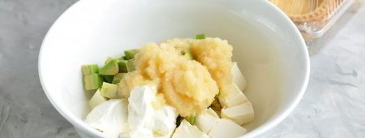 тарталетки с икрой селедки, авокадо и творожным сыром. Шаг 6