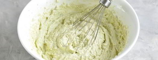 тарталетки с икрой селедки, авокадо и творожным сыром. Шаг 7