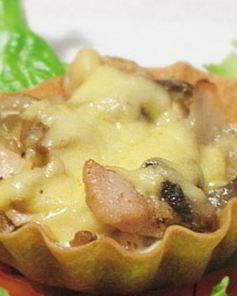 Тарталетки с курицей и грибами