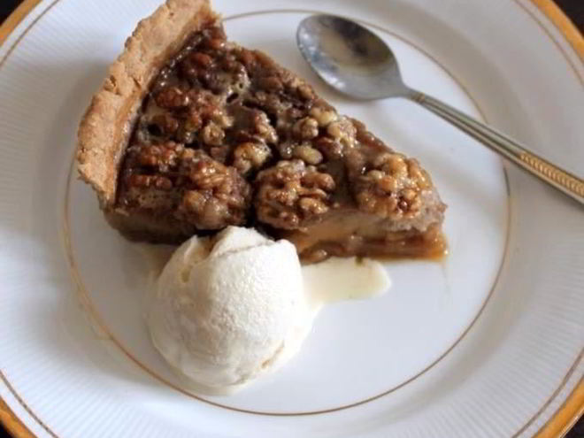 Рецепт бананового тарта с медом и грецкими орехами