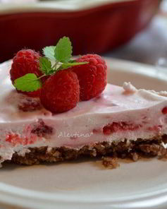 Легкий малиновый тарт
