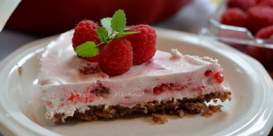 Легкий малиновый тарт