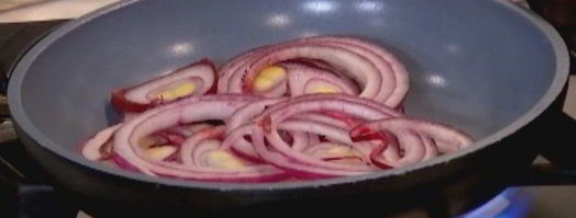 рисовый тарт с карамелизированным луком, сыром и грецкими орехами. Шаг 5