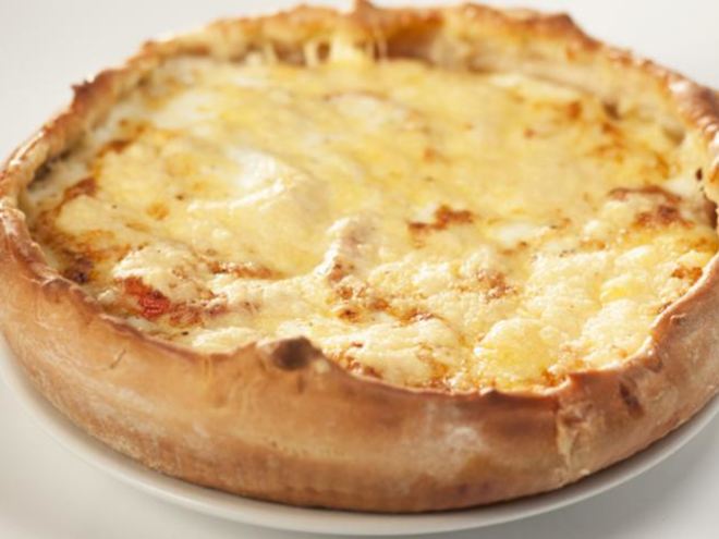 Рецепт сытного тарта с моцареллой и помидорами