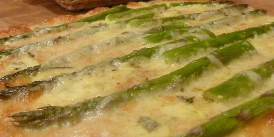 Тарт из спаржи