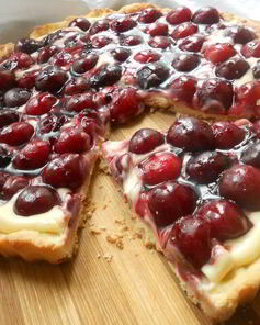 Тарт с маскарпоне и черешней