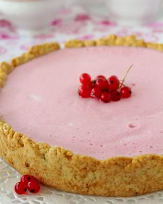 Тарт с самбуком из красной смородины