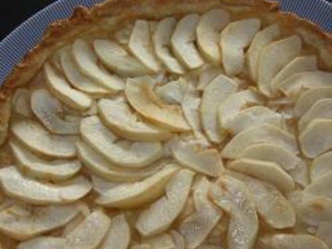 Рецепт тарта с яблоками и айвой