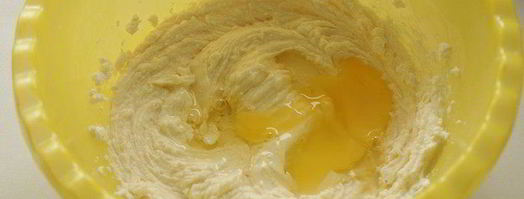 тарт со сливами, рикоттой и миндалем. Шаг 2