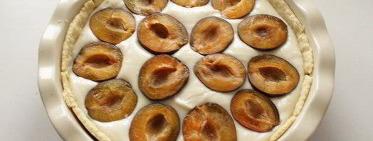 тарт со сливами, рикоттой и миндалем. Шаг 4