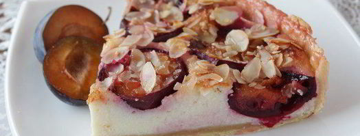 тарт со сливами, рикоттой и миндалем. Шаг 7