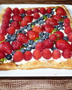 Тарт со свежими ягодами
