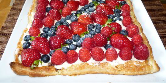 Тарт со свежими ягодами